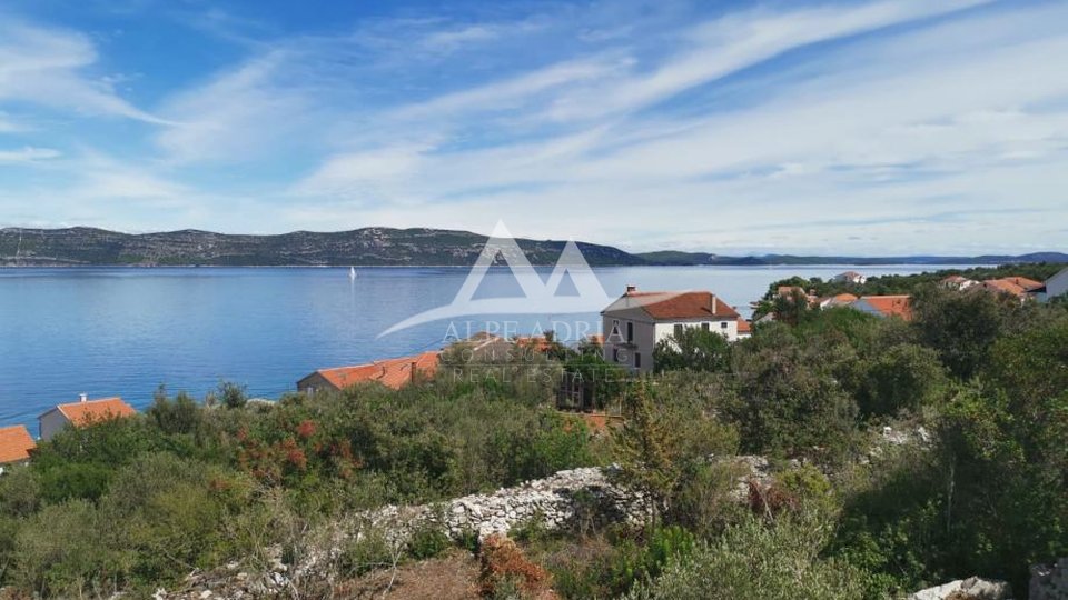 HITNO - HITNO - PRODAJA ILI KOMPENZACIJA ZA STAN - 947 M2 - 97000 €