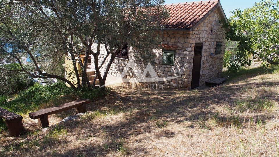 MALA RAVA - CHARMING STONE HOUSE FOR SALE IN THE FIRST ROW TO THE SEA