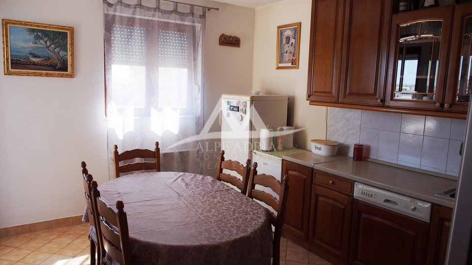 ZADAR - SMILJEVAC - VÝBORNÝ BYT PRO VELKOU RODINU - 90,36 M2 - 253 008 €