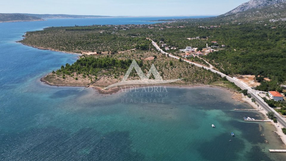 50 €/M2 - PREZZO CONVENIENTE - TERRENO EDIFICABILE - CON VISTA SUL MARE E IL VELEBIT - 2.328 M2 - 116.400 €