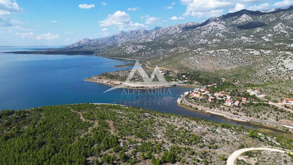 100 €/M2 - AKČNÍ CENA - STAVEBNÍ POZEMEK - VÝHLED NA MOŘE A VELEBIT - 670 M2 - 67 000 €